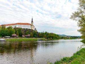 Prodej pozemku pro bydlení, Děčín, 890 m2