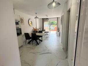 Prodej apartmánu, Los Cristianos, Španělsko, 68 m2