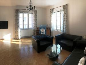 Pronájem bytu 2+1, Karlovy Vary, Pod Tvrzí, 62 m2