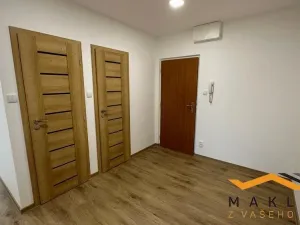 Pronájem bytu 3+1, Trutnov - Horní Staré Město, Pomněnková, 64 m2