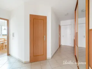 Pronájem bytu 2+1, Chrášťany, Žlutá, 63 m2