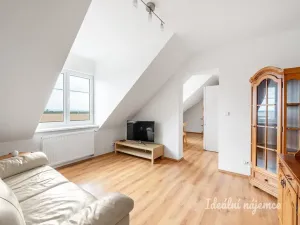 Pronájem bytu 2+1, Chrášťany, Žlutá, 63 m2