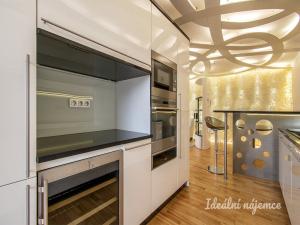 Pronájem bytu 4+kk, Praha - Záběhlice, Mattioliho, 100 m2