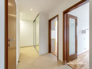 Pronájem bytu 4+kk, Praha - Záběhlice, Mattioliho, 100 m2