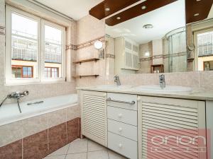 Pronájem bytu 3+1, Praha - Žižkov, Vlkova, 150 m2