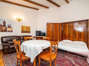 Pronájem bytu 1+kk, Praha - Vinohrady, Italská, 49 m2