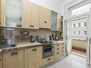 Pronájem bytu 2+kk, Praha - Malá Strana, Újezd, 75 m2