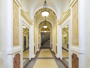 Pronájem bytu 2+kk, Praha - Malá Strana, Újezd, 75 m2