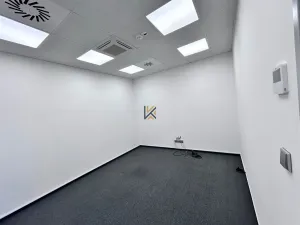 Pronájem kanceláře, Praha - Vysočany, Poděbradská, 199 m2