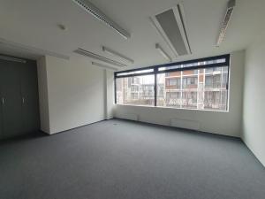 Pronájem kanceláře, Praha - Libeň, Voctářova, 490 m2