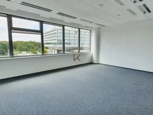 Pronájem kanceláře, Praha - Vokovice, Evropská, 2200 m2