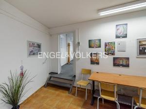 Pronájem kanceláře, Praha - Bubeneč, Uralská, 28 m2