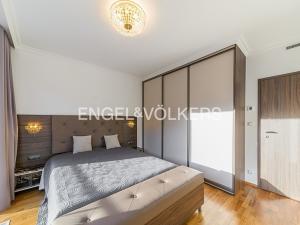 Pronájem bytu 4+1, Praha - Smíchov, Mozartova, 100 m2