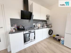 Prodej bytu 2+kk, Praha - Vysočany, Poděbradská, 68 m2