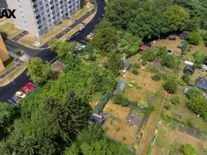 Prodej komerčního pozemku, Karlovy Vary, Uvalská, 1700 m2