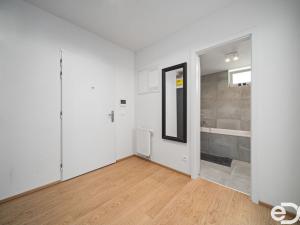 Prodej bytu 2+kk, Praha - Hrdlořezy, Mezilehlá, 53 m2