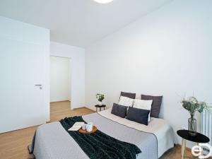 Prodej bytu 2+kk, Praha - Hrdlořezy, Mezilehlá, 85 m2