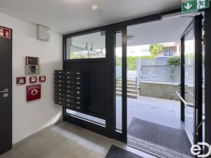 Prodej bytu 2+kk, Praha - Hrdlořezy, Mezilehlá, 85 m2