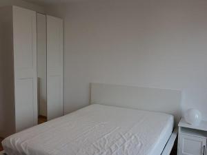 Pronájem bytu 2+kk, Praha - Michle, Vokáčova, 58 m2