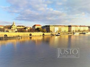 Pronájem bytu 4+1, Praha - Smíchov, Hořejší nábřeží, 126 m2