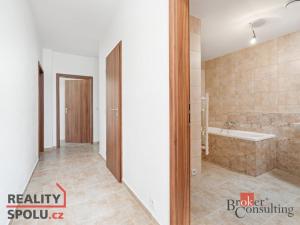 Prodej bytu 4+kk, Nová Role, Svobodova, 92 m2