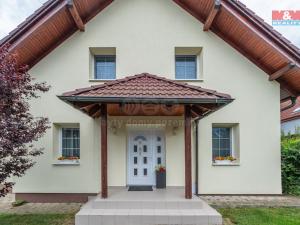 Prodej rodinného domu, Květnice, Brusnicová, 298 m2