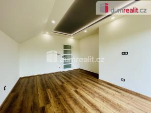 Prodej rodinného domu, Ruda, V zahradách, 160 m2