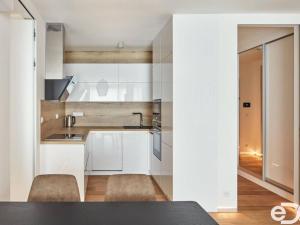 Prodej bytu 2+kk, Praha - Podolí, V podhájí, 69 m2