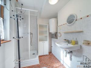 Prodej apartmánu, Branná, 345 m2