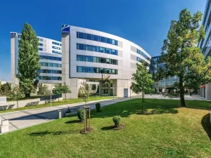 Pronájem kanceláře, Praha - Nusle, Na hřebenech II, 651 m2