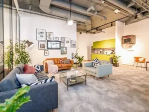 Pronájem kanceláře, Praha - Stodůlky, Bucharova, 649 m2