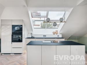 Pronájem bytu 4+kk, Praha - Vinohrady, Šafaříkova, 120 m2