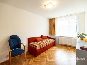 Pronájem bytu 2+kk, Praha - Michle, U plynárny, 38 m2
