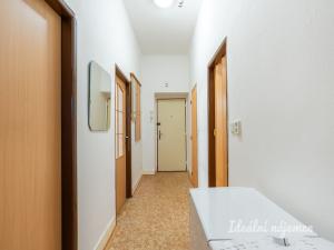 Pronájem bytu 2+1, Praha - Břevnov, Bělohorská, 53 m2