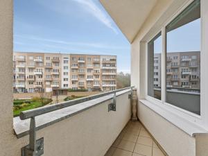 Pronájem bytu 2+kk, Praha - Horní Měcholupy, Modenská, 49 m2