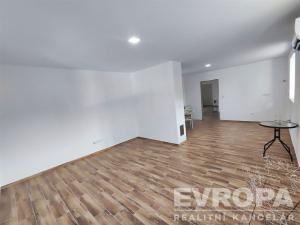 Prodej rodinného domu, Zásmuky - Nesměň, 70 m2