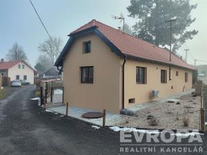 Prodej rodinného domu, Zásmuky - Nesměň, 70 m2