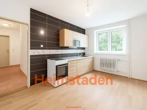 Pronájem bytu 2+1, Karviná - Nové Město, nám. Budovatelů, 55 m2