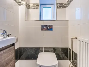 Prodej rodinného domu, Sezemice, Komenského, 190 m2