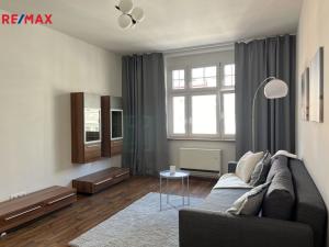 Pronájem bytu 2+1, Karlovy Vary - Drahovice, Vítězná, 63 m2