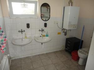 Pronájem výrobních prostor, Praha - Modřany, Modřanská, 280 m2