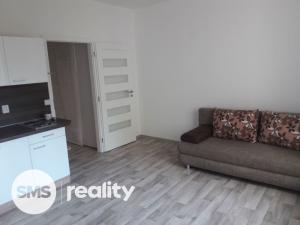 Pronájem bytu 1+kk, Opava, Nerudova, 22 m2