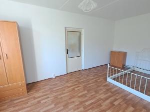 Prodej bytu 1+1, Ostrov, Lidická, 41 m2