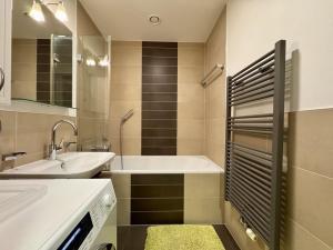 Pronájem bytu 1+kk, Praha - Nusle, K sídlišti, 42 m2