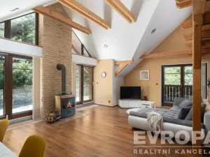 Prodej ubytování, Vrchlabí - Hořejší Vrchlabí, Na stráni, 230 m2