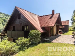 Prodej ubytování, Vrchlabí - Hořejší Vrchlabí, Na stráni, 230 m2