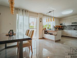 Prodej rodinného domu, Popůvky, 180 m2