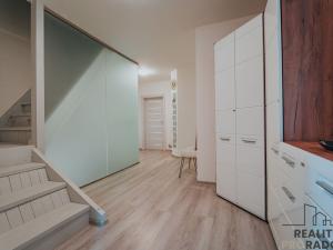 Prodej rodinného domu, Popůvky, 180 m2
