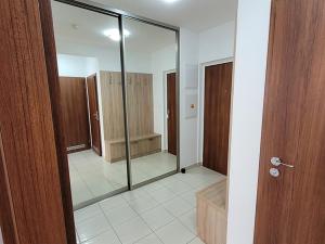 Pronájem bytu 2+kk, Praha - Háje, Jurkovičova, 52 m2