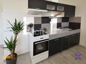 Pronájem bytu 2+kk, Zlín - Malenovice, Tečovská, 36 m2